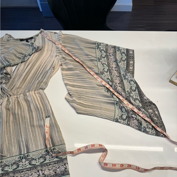 BCBG Blakely Romper Dusty Sage Mulitcolor Size Small New NWT - Picture 10 of 11